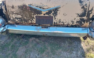 Chevrolet-4dr-1957-black-4