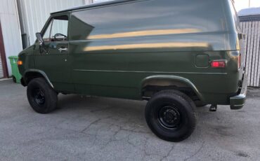 Chevrolet-4x4-van-1979-green-4