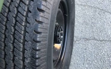 Chevrolet-4x4-van-1979-green-7