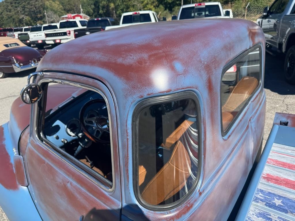 Chevrolet-5-window-pick-up-custom-chassis-built-5.3-LS-vintage-1949-Pick-up-28