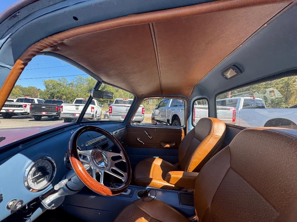 Chevrolet-5-window-pick-up-custom-chassis-built-5.3-LS-vintage-1949-Pick-up-37