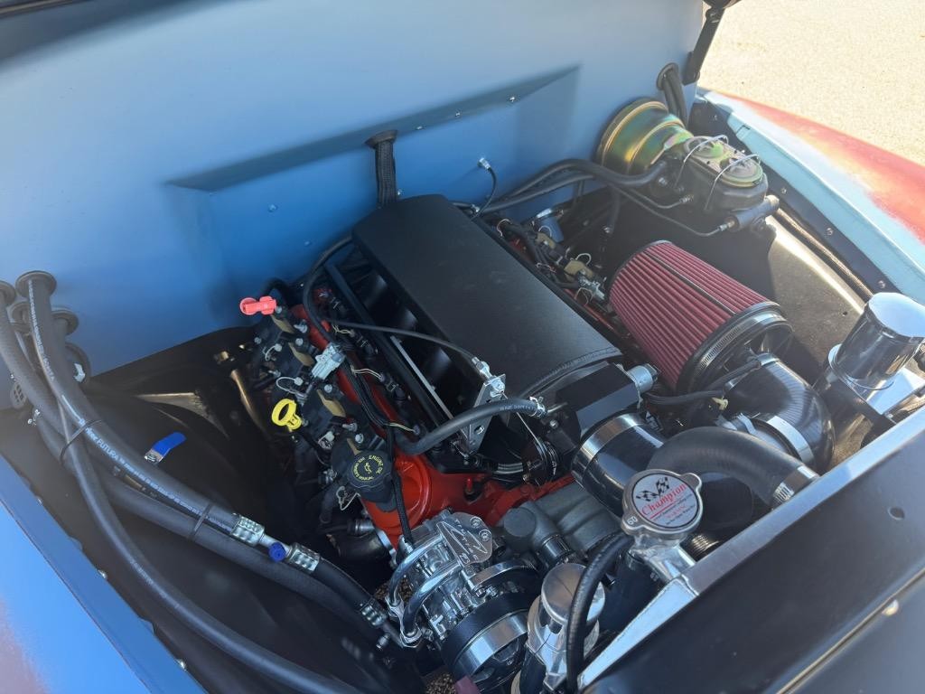 Chevrolet-5-window-pick-up-custom-chassis-built-5.3-LS-vintage-1949-Pick-up-5