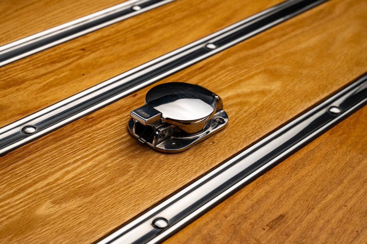 Chevrolet-Apache-1958-Pickup-Truck-36