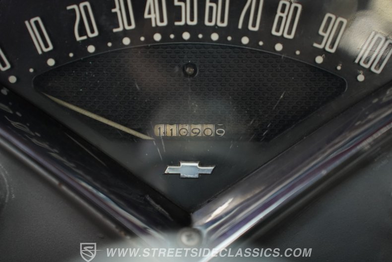 Chevrolet-Apache-1959-Red-Dark-Gray-2