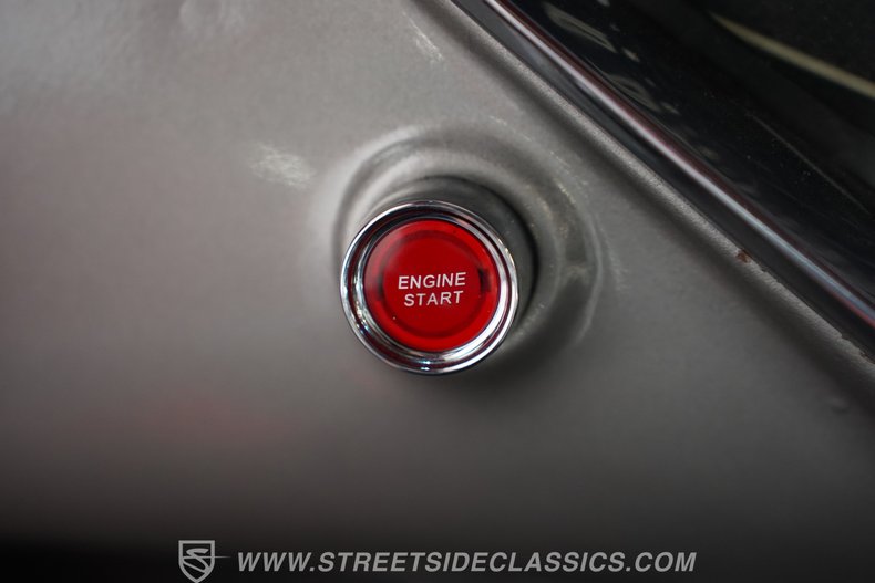 Chevrolet-Apache-1959-Red-Dark-Gray-48