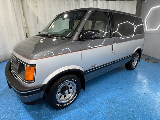 Chevrolet-Astro-1990-Standard-Cargo-Van-10