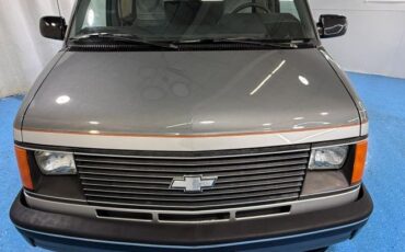 Chevrolet-Astro-1990-Standard-Cargo-Van-11