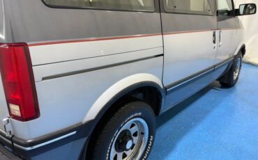 Chevrolet-Astro-1990-Standard-Cargo-Van-18