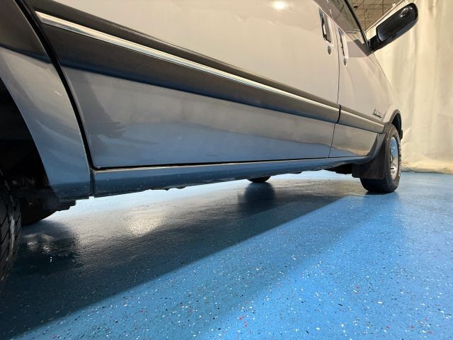 Chevrolet-Astro-1990-Standard-Cargo-Van-19