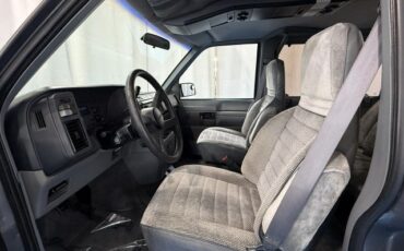 Chevrolet-Astro-1990-Standard-Cargo-Van-21