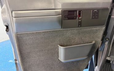 Chevrolet-Astro-1990-Standard-Cargo-Van-24