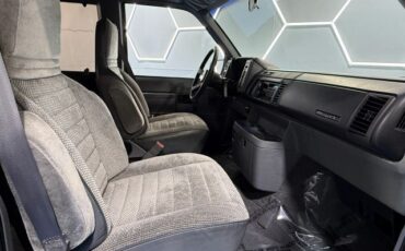Chevrolet-Astro-1990-Standard-Cargo-Van-25