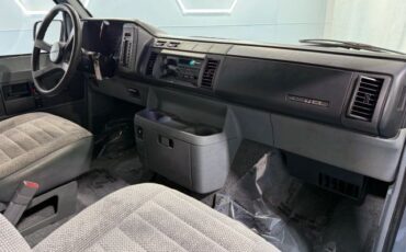Chevrolet-Astro-1990-Standard-Cargo-Van-26