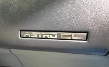 Chevrolet-Astro-1990-Standard-Cargo-Van-27