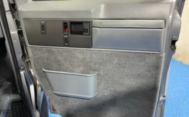 Chevrolet-Astro-1990-Standard-Cargo-Van-29