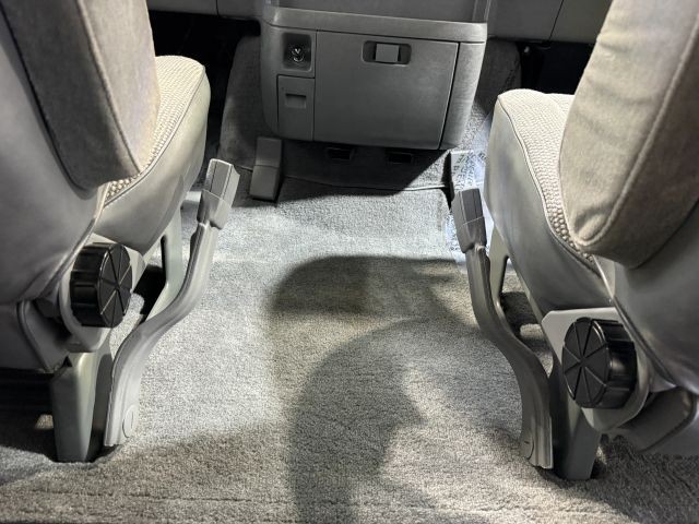 Chevrolet-Astro-1990-Standard-Cargo-Van-32