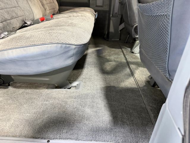 Chevrolet-Astro-1990-Standard-Cargo-Van-36