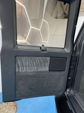 Chevrolet-Astro-1990-Standard-Cargo-Van-39