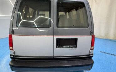Chevrolet-Astro-1990-Standard-Cargo-Van-7