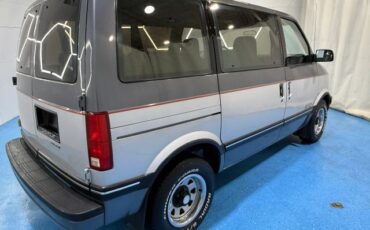Chevrolet-Astro-1990-Standard-Cargo-Van-8