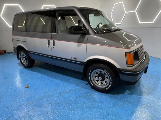 Chevrolet-Astro-1990-Standard-Cargo-Van-9
