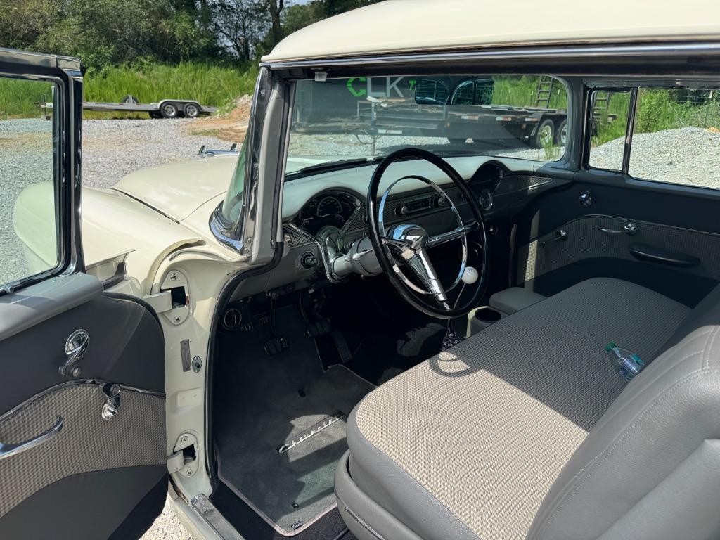 Chevrolet-Bel-Air-210-Restomod-LS3-tremec-6-spd.-Vintage-acWilwood-Big-1955-37