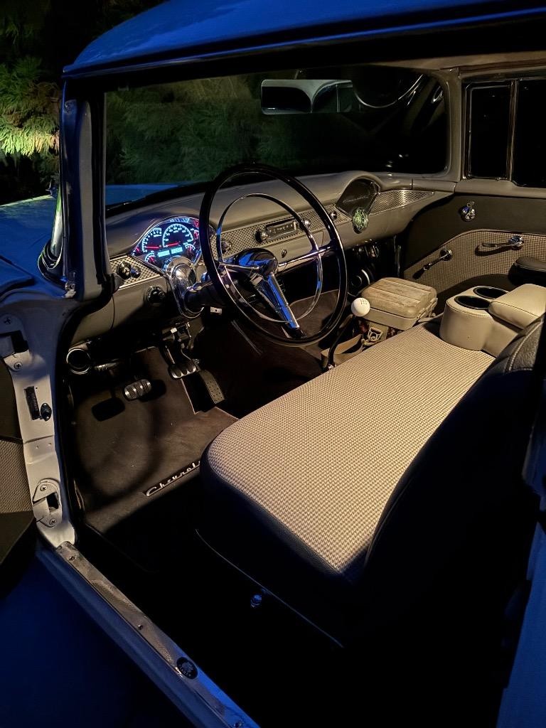 Chevrolet-Bel-Air-210-Restomod-LS3-tremec-6-spd.-Vintage-acWilwood-Big-1955-5