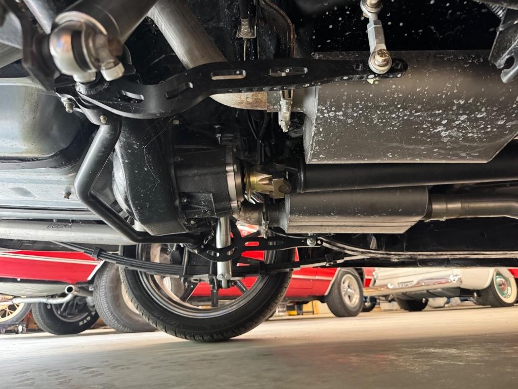 Chevrolet-Bel-Air-210-Restomod-LS3-tremec-6-spd.-Vintage-acWilwood-Big-1955-8