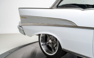 Chevrolet-Bel-Air150210-1957-Sedan-24