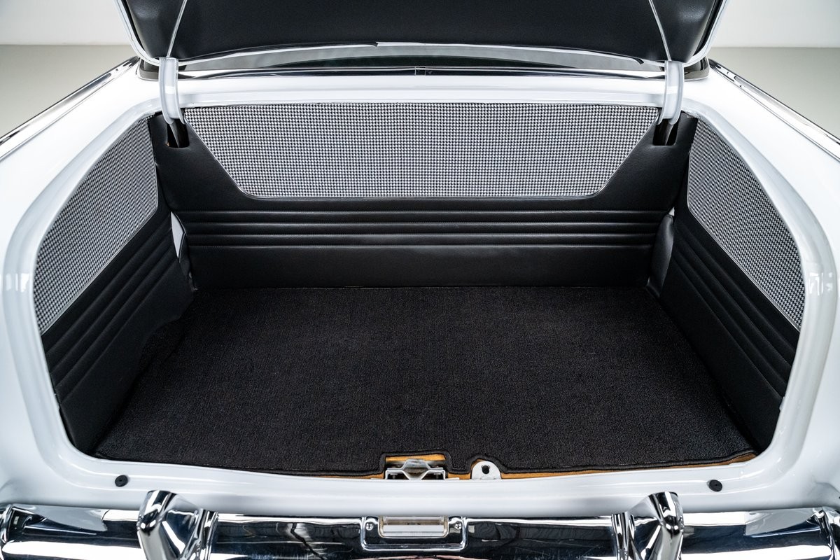 Chevrolet-Bel-Air150210-1957-Sedan-36