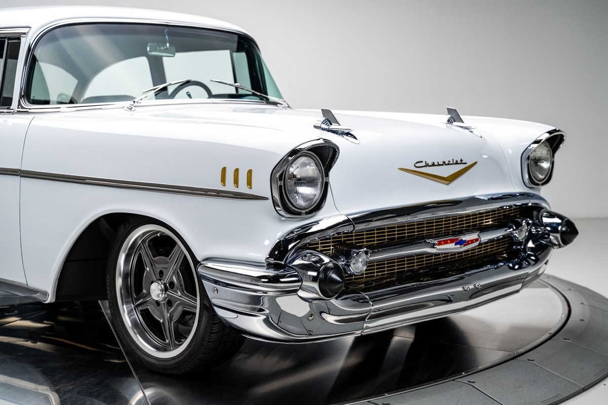 Chevrolet-Bel-Air150210-1957-Sedan-9