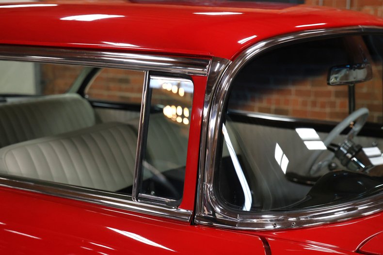 Chevrolet-Bel-air-1956-Red-White-30