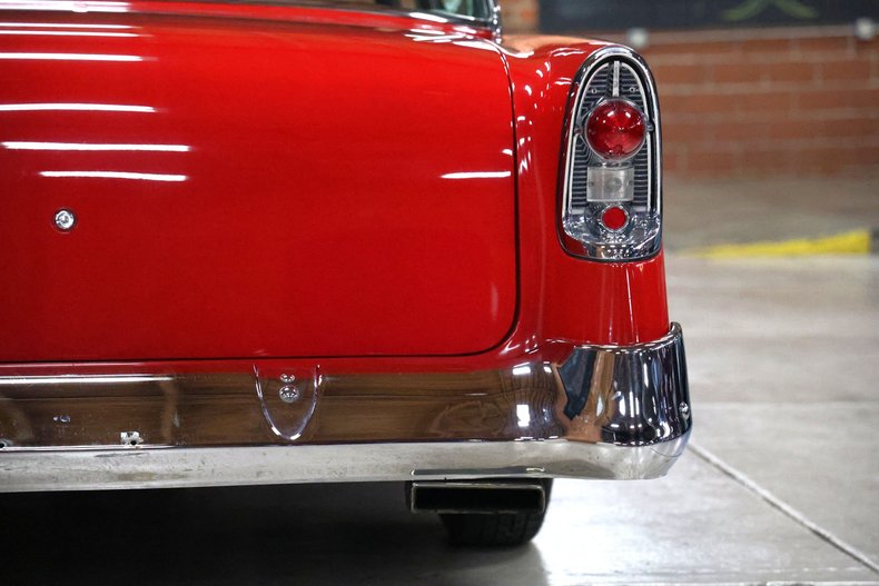 Chevrolet-Bel-air-1956-Red-White-47