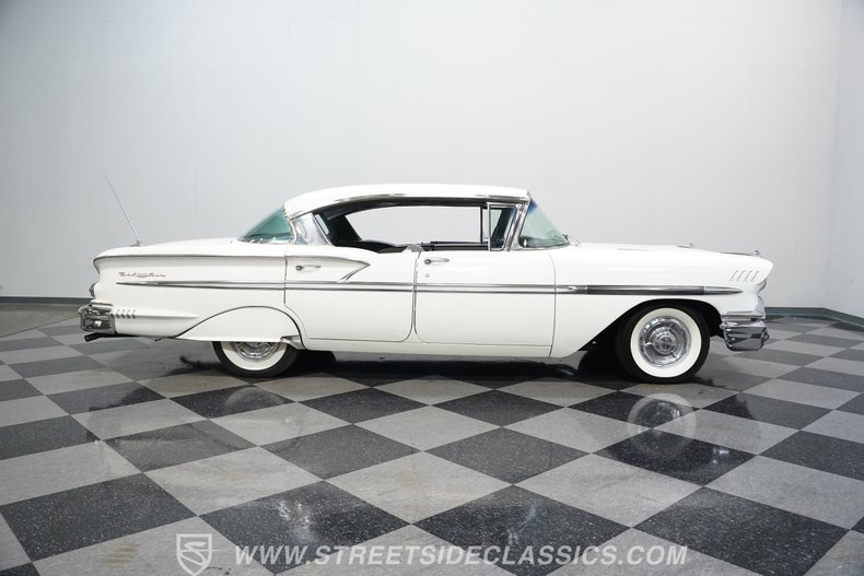 Chevrolet-Bel-air-1958-Snowcrest-White-Silver-15