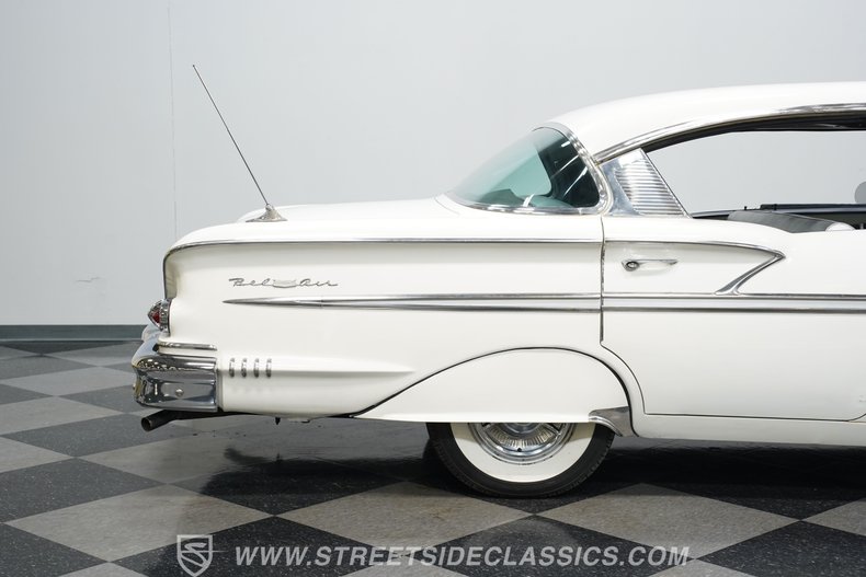 Chevrolet-Bel-air-1958-Snowcrest-White-Silver-2