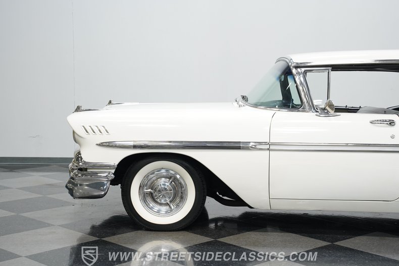 Chevrolet-Bel-air-1958-Snowcrest-White-Silver-23