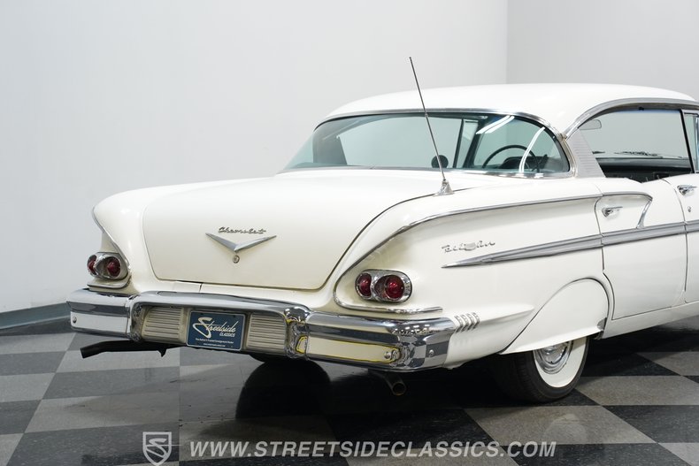 Chevrolet-Bel-air-1958-Snowcrest-White-Silver-26