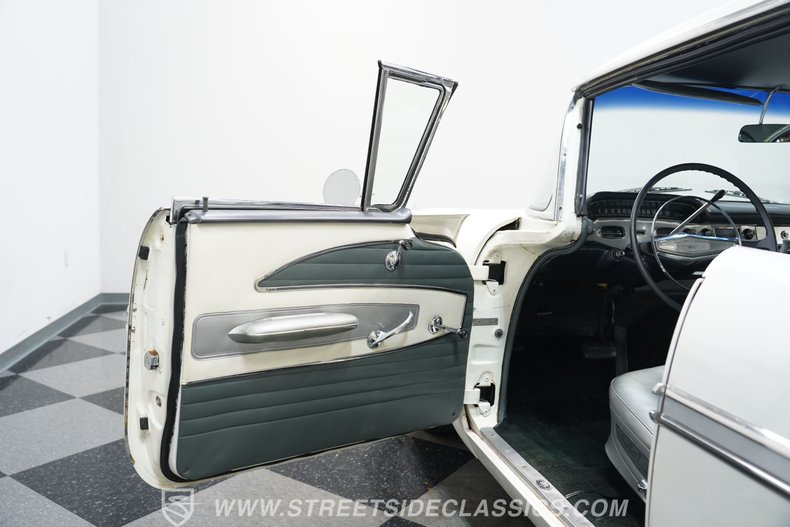 Chevrolet-Bel-air-1958-Snowcrest-White-Silver-32