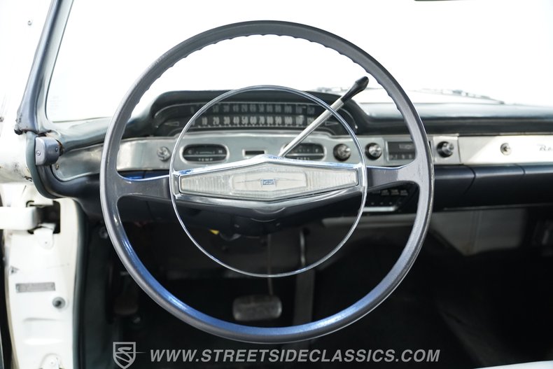 Chevrolet-Bel-air-1958-Snowcrest-White-Silver-35