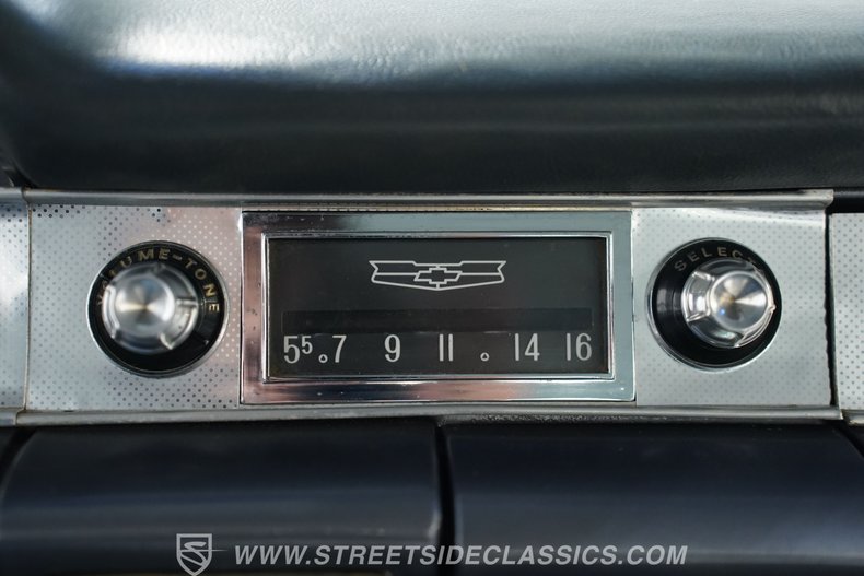 Chevrolet-Bel-air-1958-Snowcrest-White-Silver-38