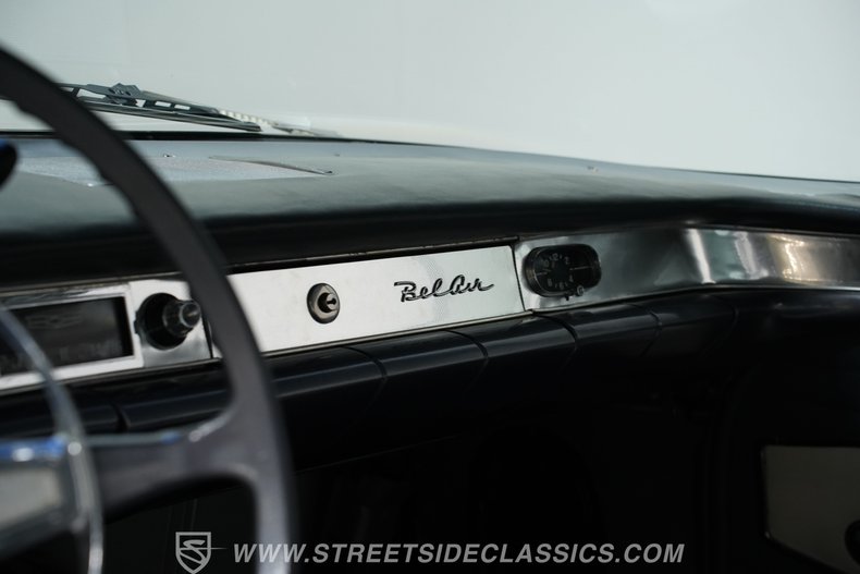 Chevrolet-Bel-air-1958-Snowcrest-White-Silver-42