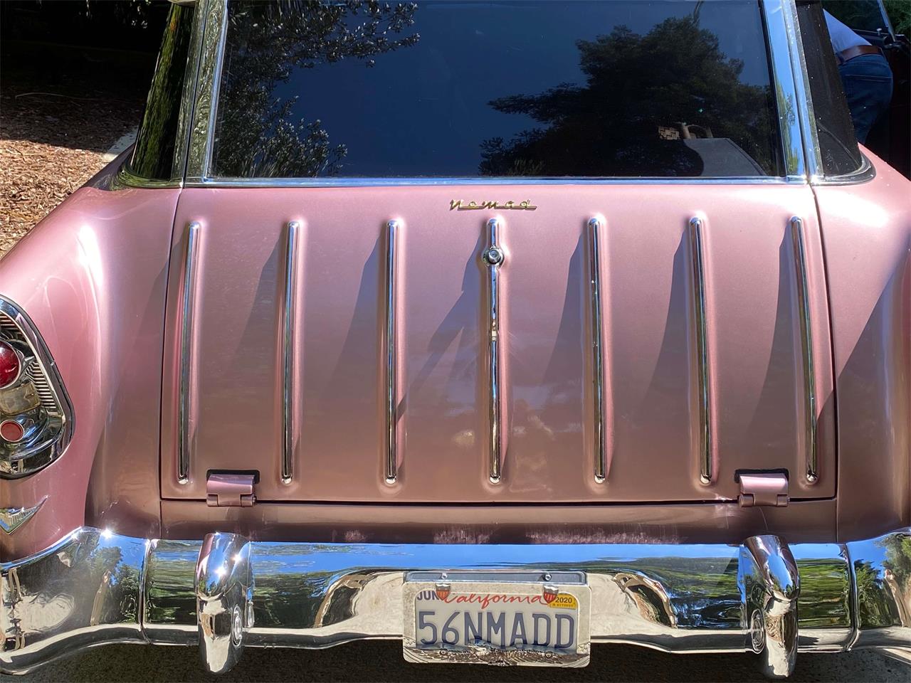 Chevrolet-Bel-air-nomad-1956-Candy-Red-Metallic-Black-12