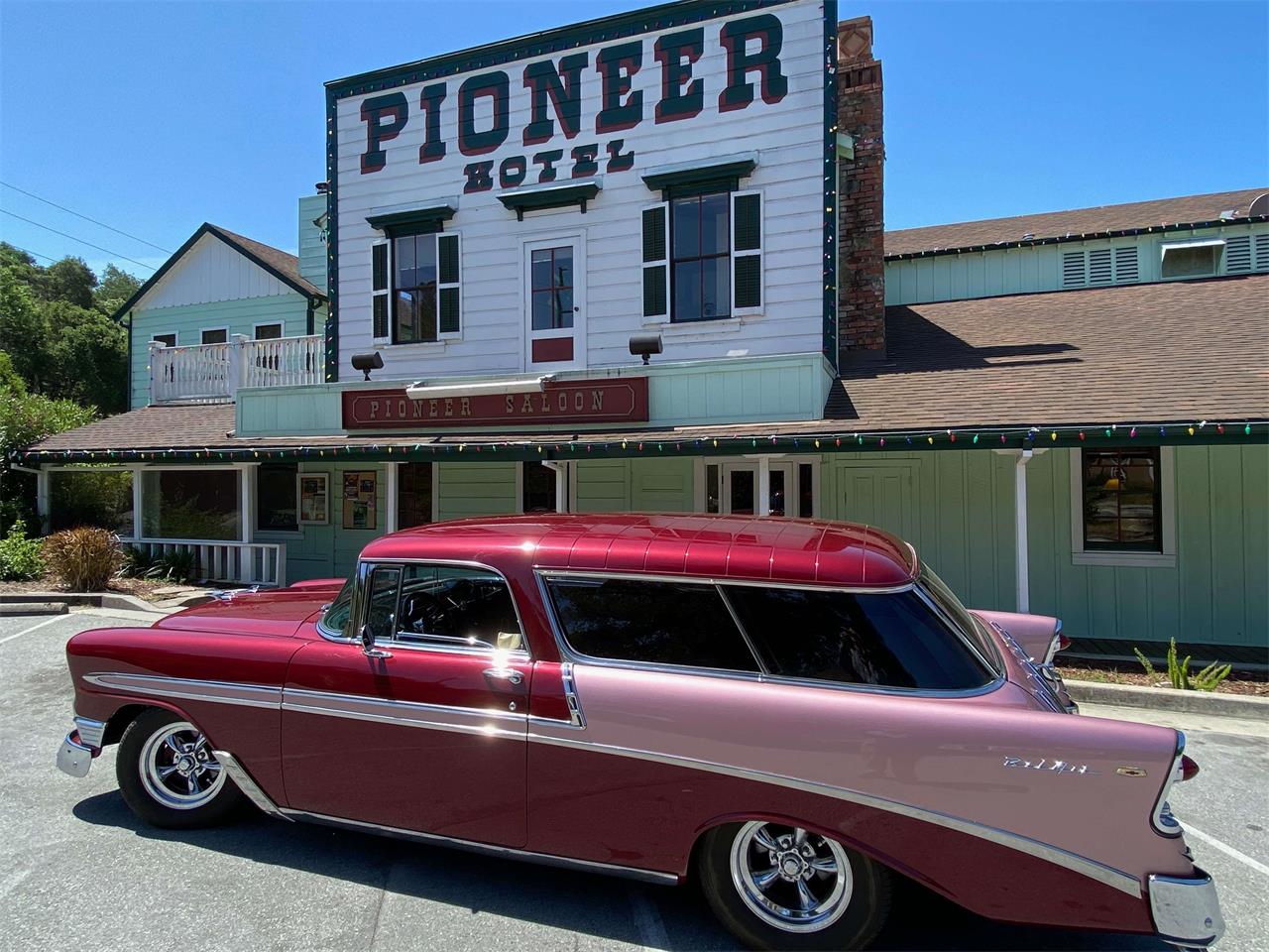 Chevrolet-Bel-air-nomad-1956-Candy-Red-Metallic-Black-3