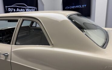 Chevrolet-Biscayne-1966-21