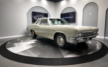 Chevrolet-Biscayne-1966-5