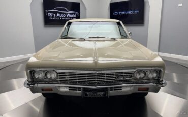 Chevrolet-Biscayne-1966-8