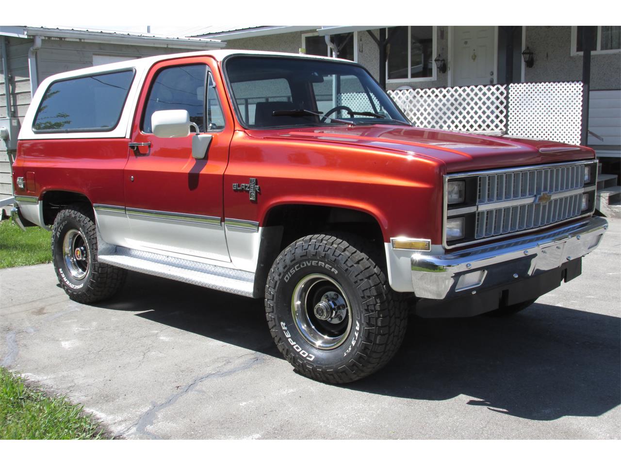 Chevrolet-Blazer-1981-Sunset-Orange-Black-1