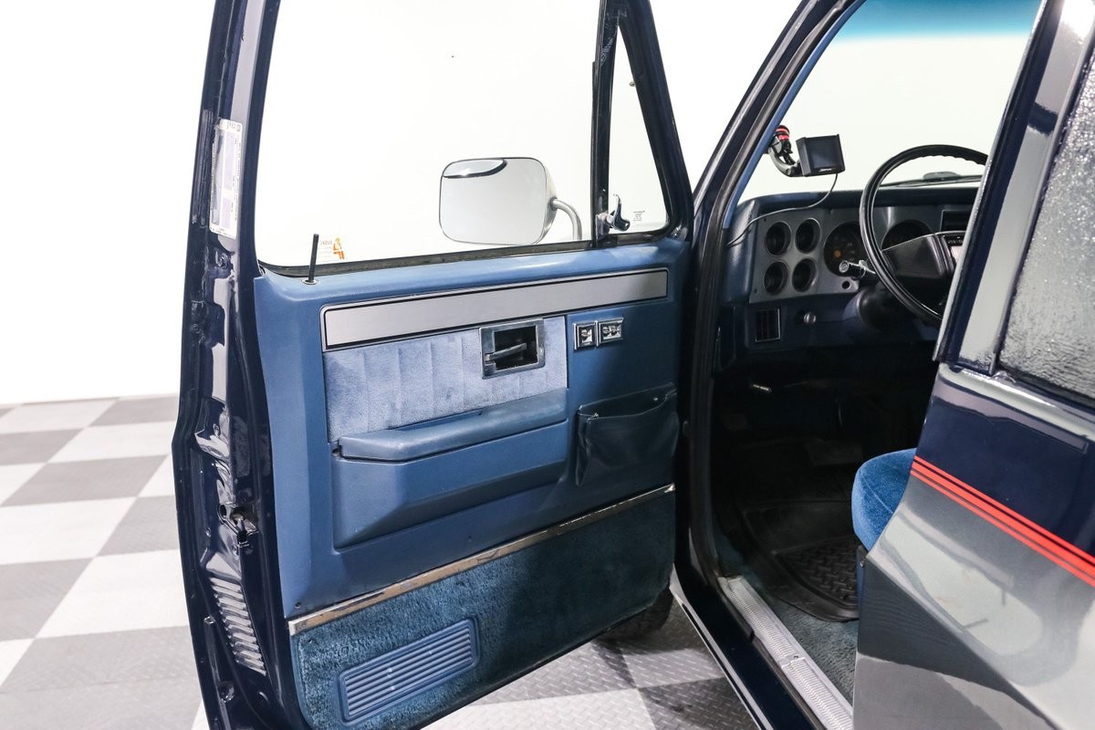 Chevrolet-Blazer-1986-SUV-14