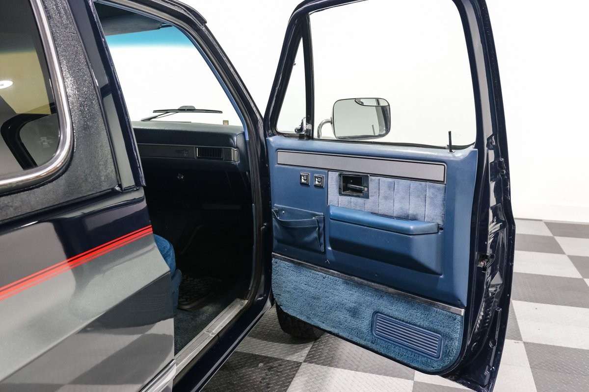 Chevrolet-Blazer-1986-SUV-18