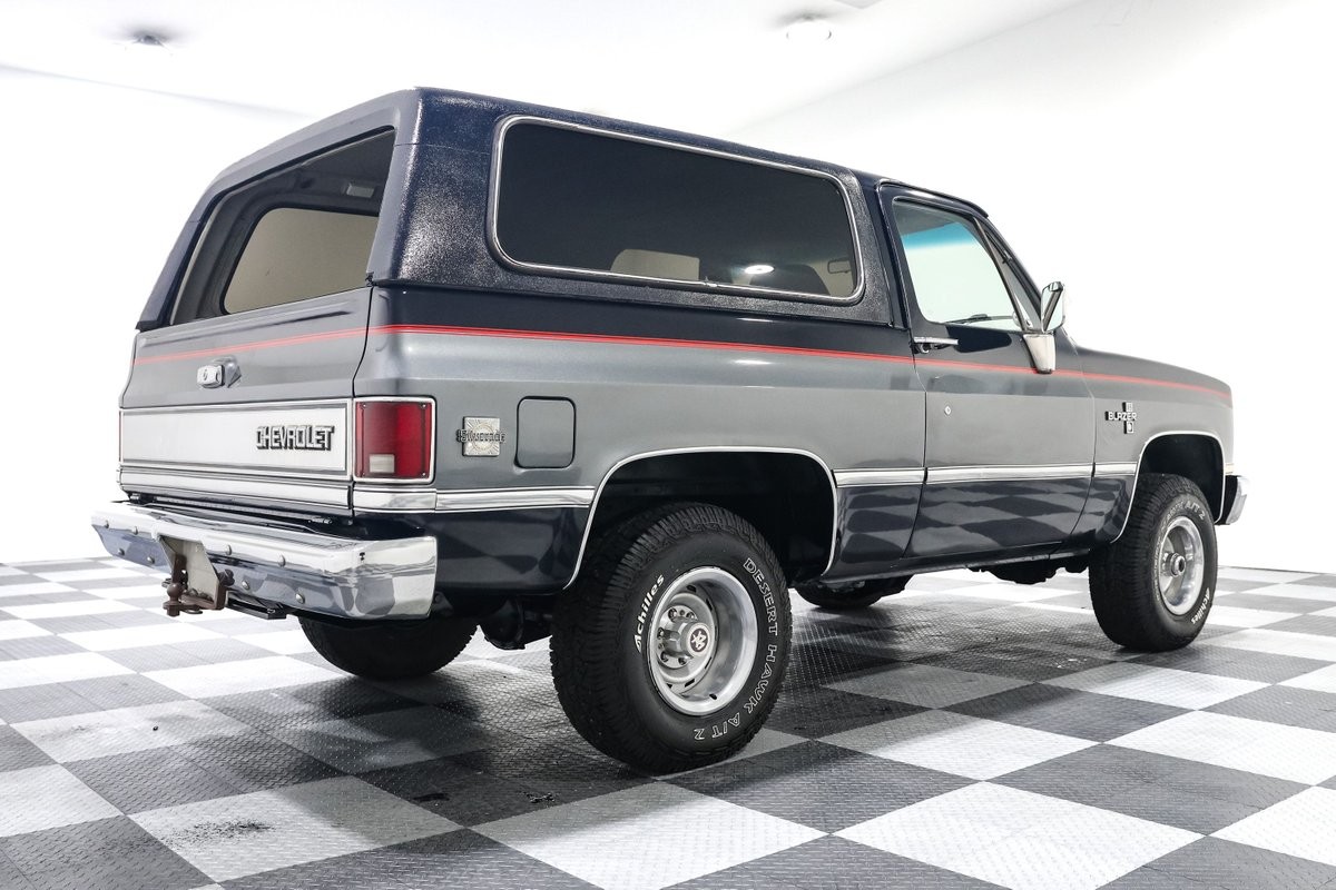 Chevrolet-Blazer-1986-SUV-6